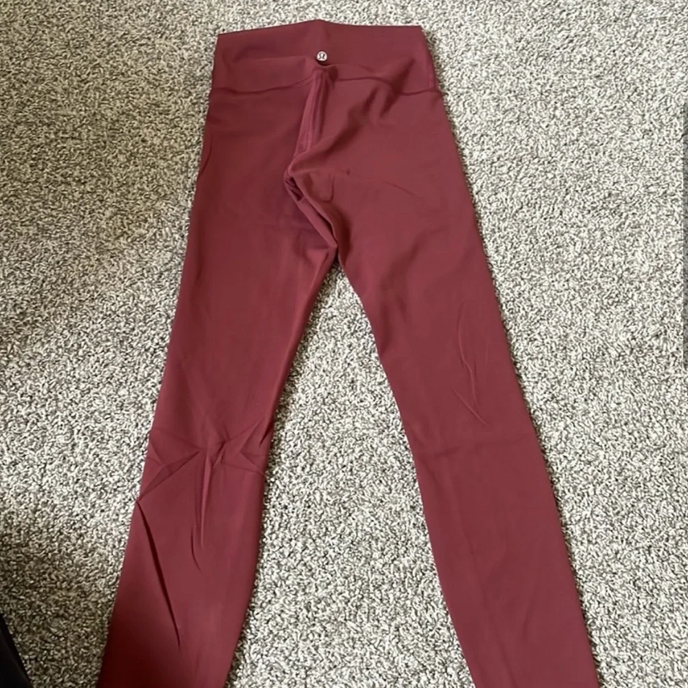 Lululemon Wunder Train leggings - Picture 3 of 4
